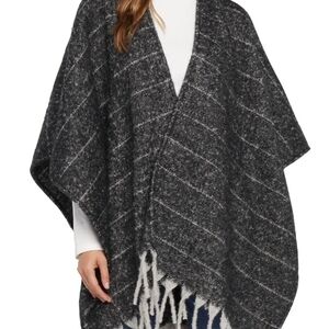 Woolrich Black and White Brushed Wrap